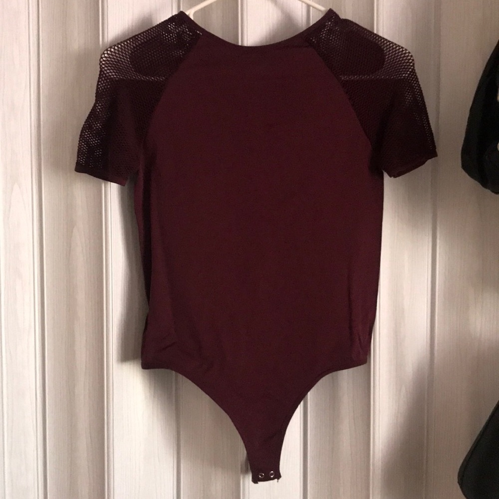 Mesh sleeves one piece
